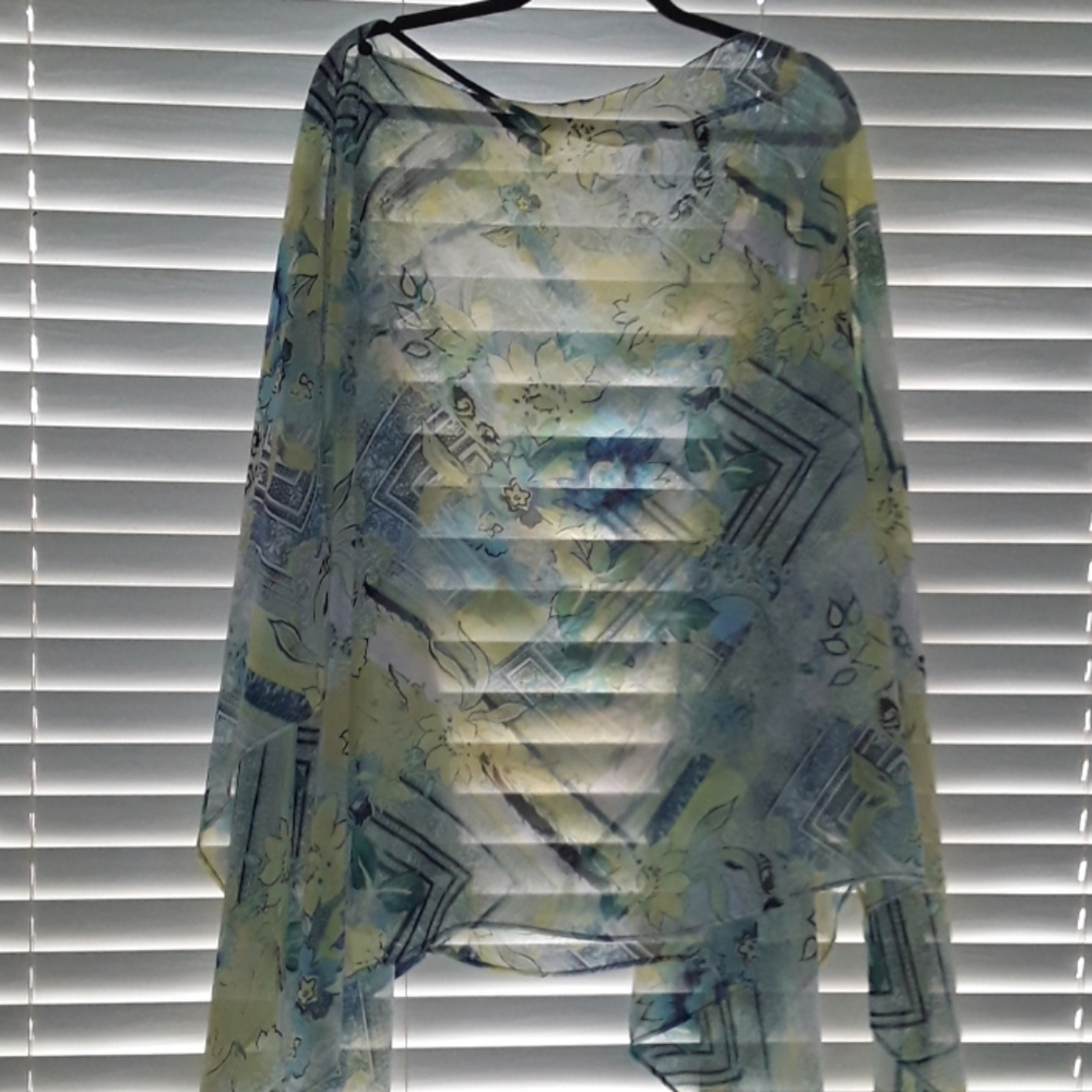 New york and co multi use poncho